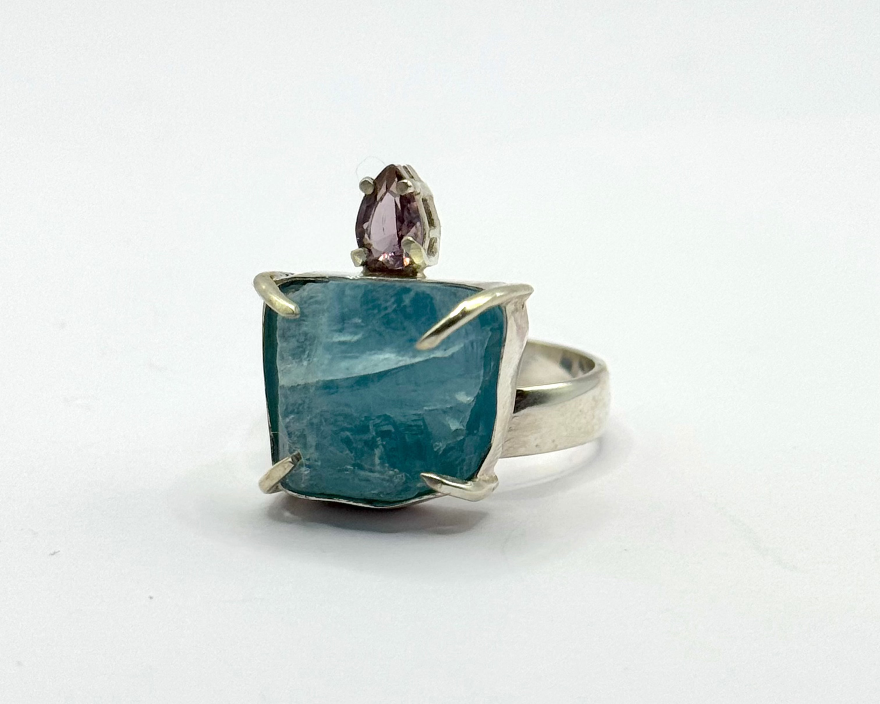 Anillo Amazonas Aguamarina y Amatista