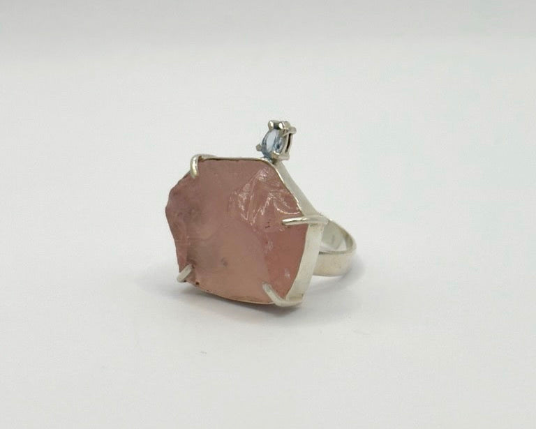 Anillo Amazonas Cuarzo Rosa y Topacio Azul