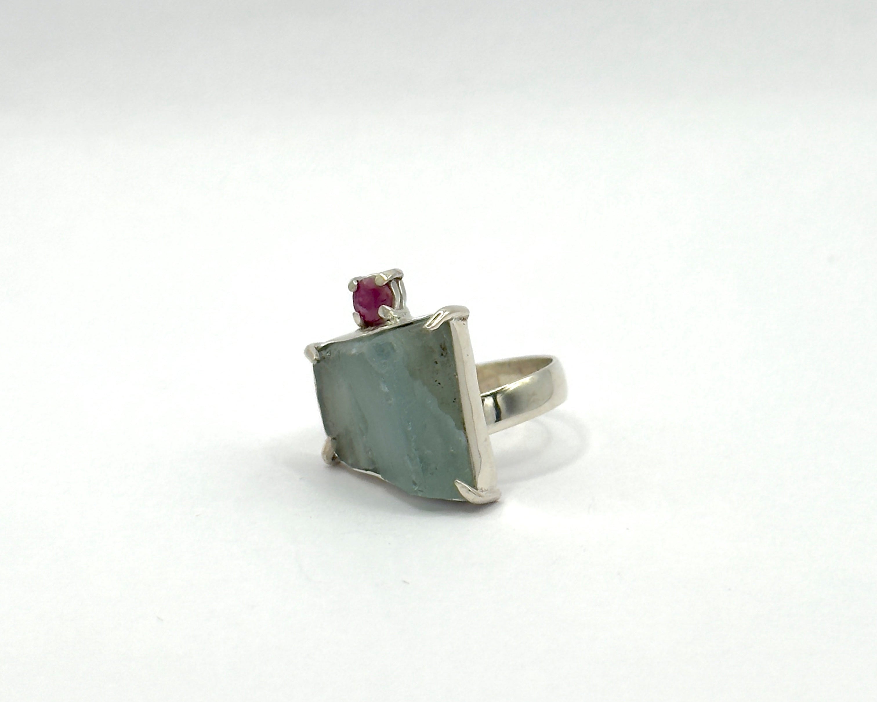 Anillo Amazonas Aguamarina y Rubí