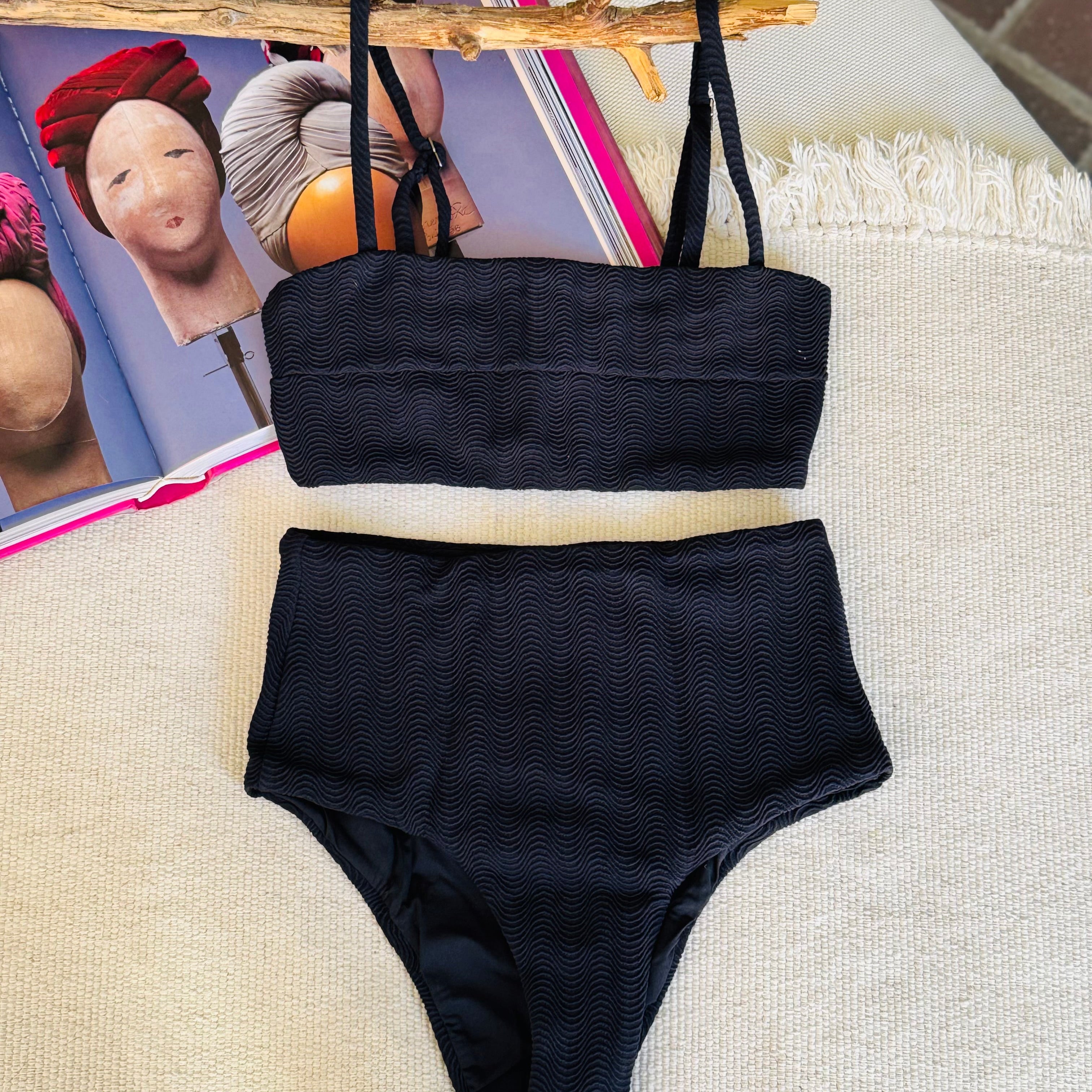 Bikini Negro Ondas Yanna Hotpants