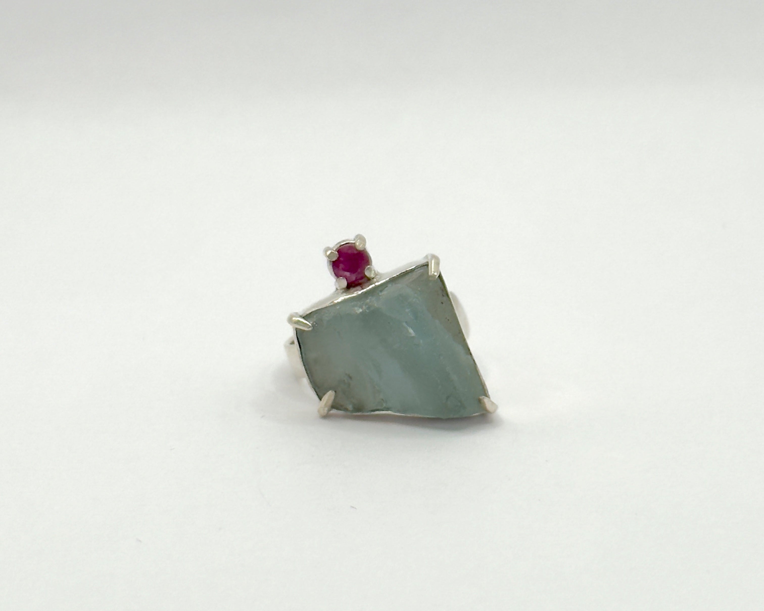Anillo Amazonas Aguamarina y Rubí
