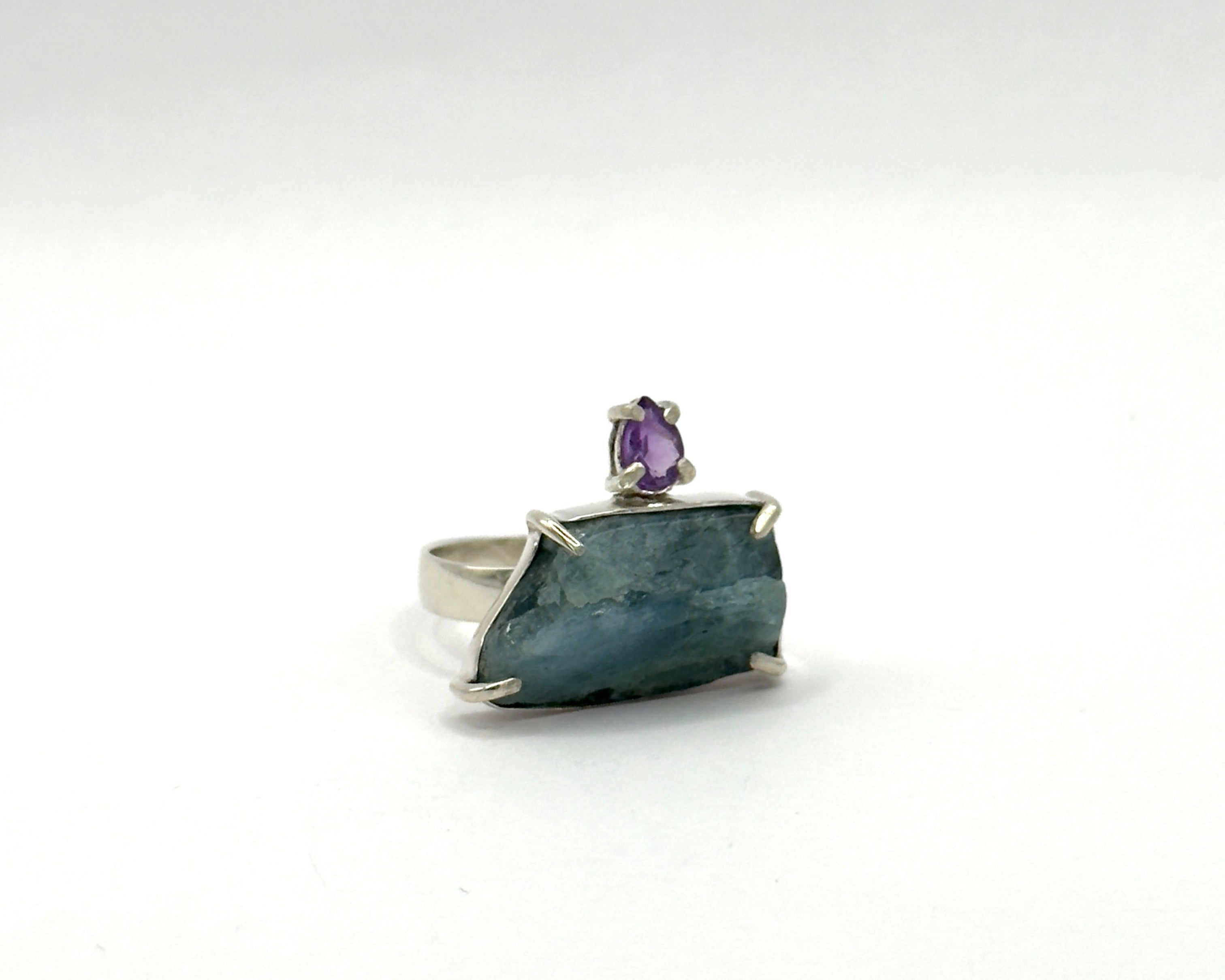 Anillo Amazonas Aguamarina y Amatista II